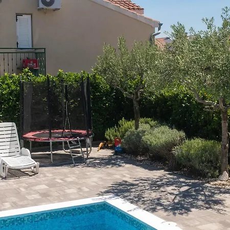 Villa Divine *